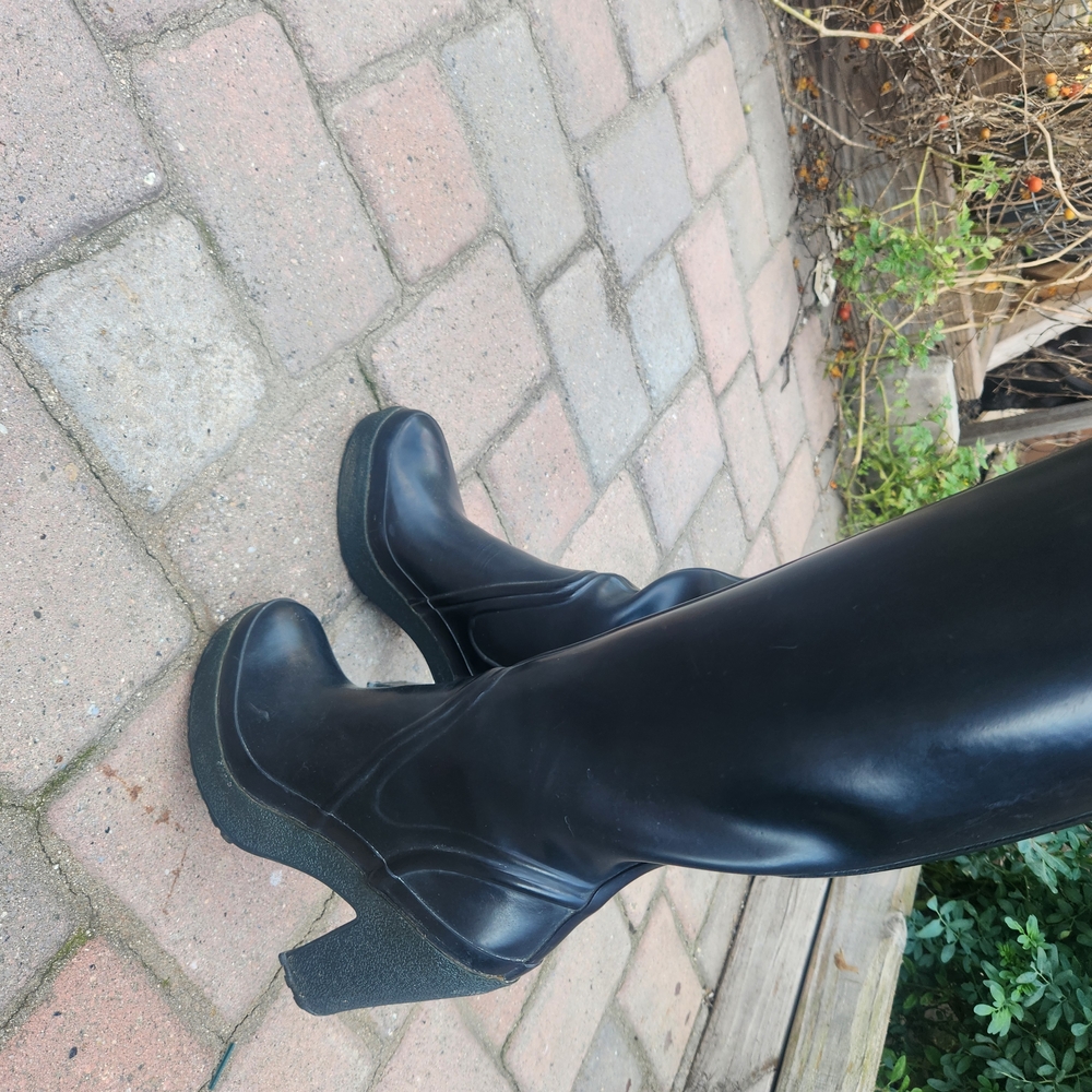 Women's Black Heeled Boots